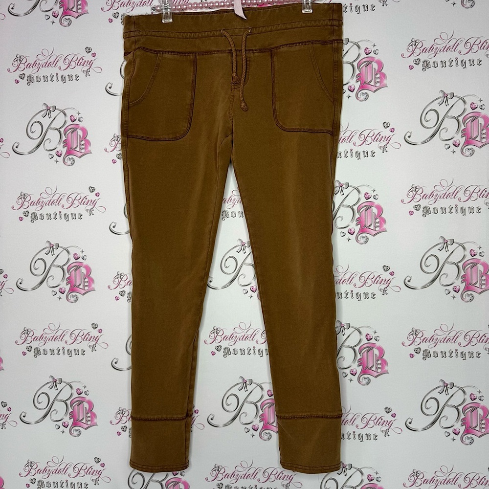 TNA pants joggers aritzia cargo stretchy sweatpants rustic brown comfy luxe